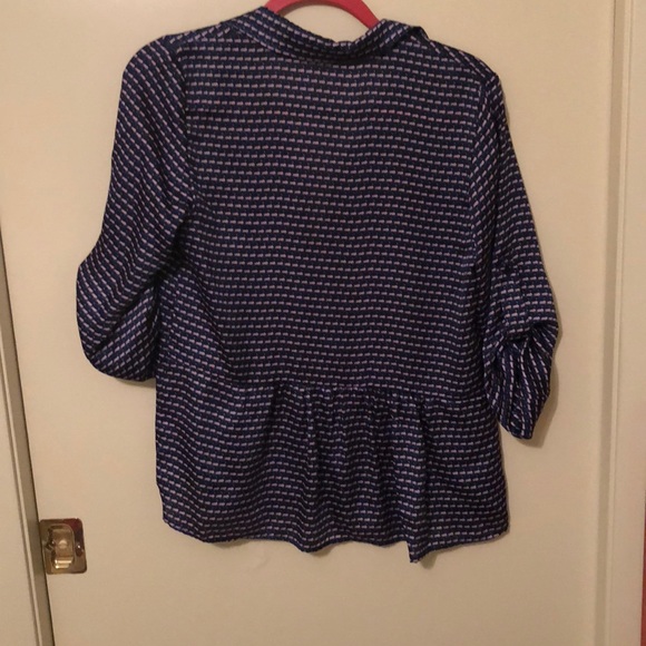 Button up, patterned blouse - Picture 2 of 3